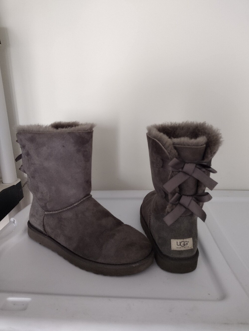 UGG Bailey Bow II boots Size 10